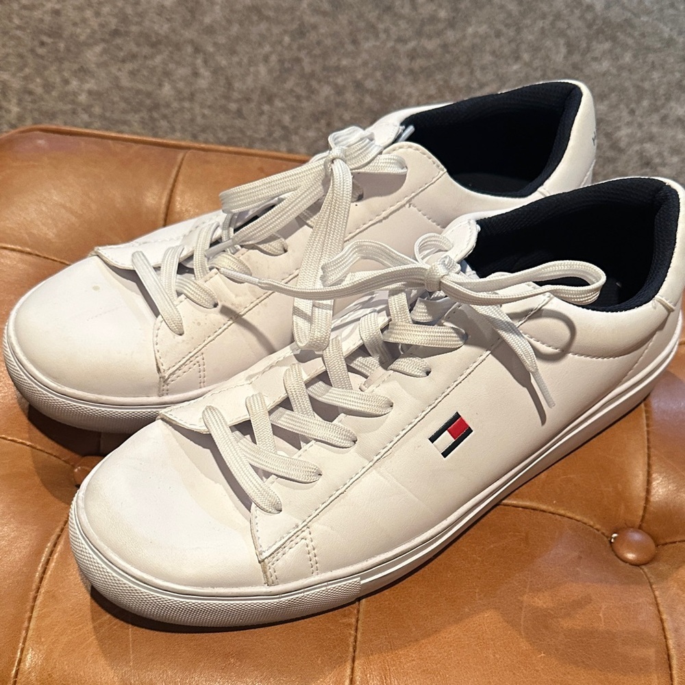Tommy Hilfiger Men's Classic White Sneakers